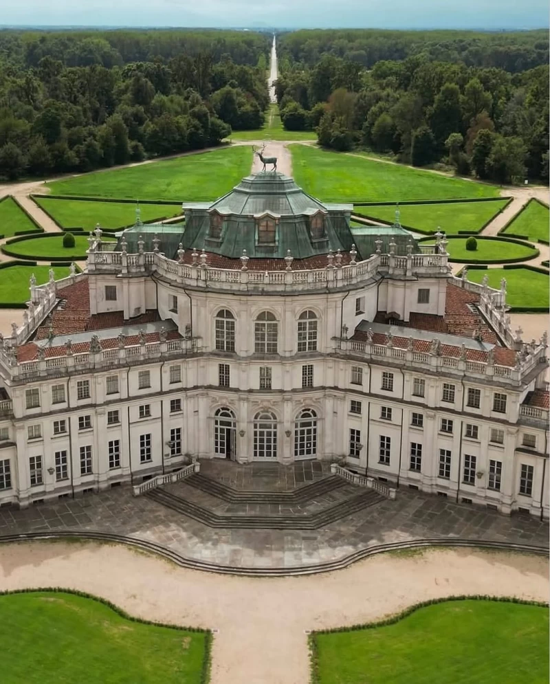 Visit Palazzina di caccia di Stupinigi